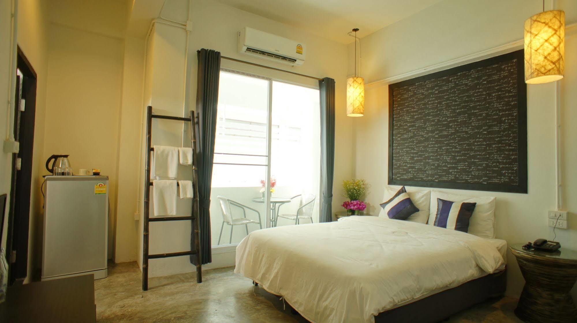 Walking Street Residence - Sha Extra Plus Чиангмай Екстериор снимка