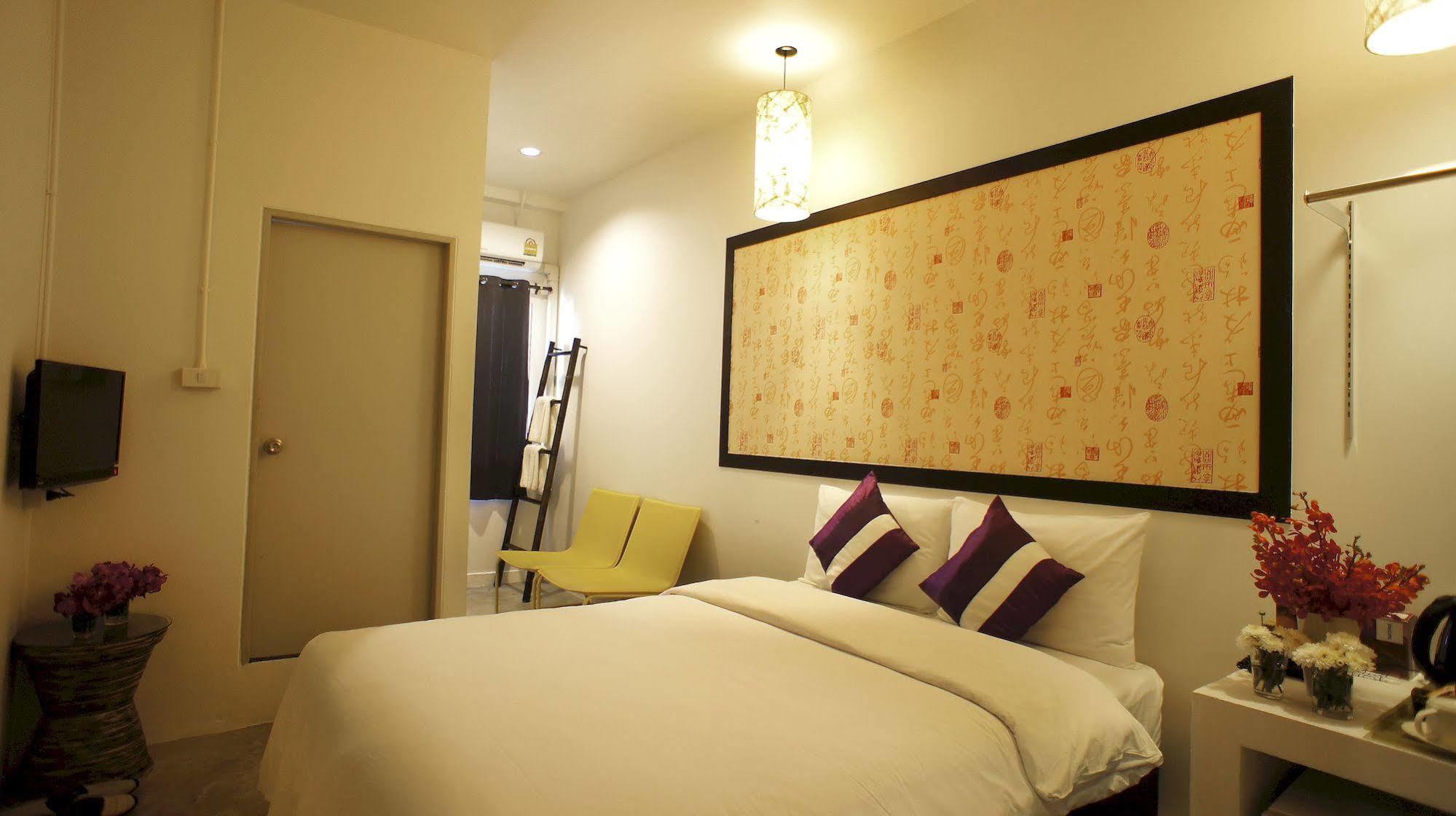 Walking Street Residence - Sha Extra Plus Чиангмай Екстериор снимка