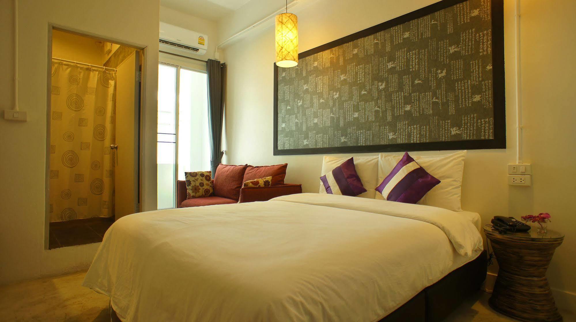 Walking Street Residence - Sha Extra Plus Чиангмай Екстериор снимка